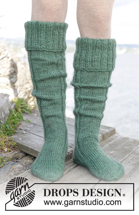To the Forest / DROPS 244-33 - Knitted socks with rib and stocking stitch in DROPS Nord and DROPS Kid-Silk. Sizes 35 – 43.