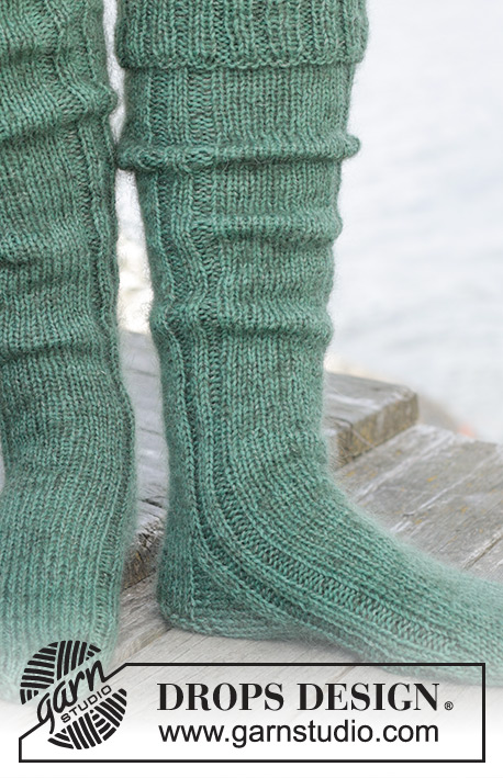 To the Forest / DROPS 244-33 - Knitted socks with rib and stocking stitch in DROPS Nord and DROPS Kid-Silk. Sizes 35 – 43.