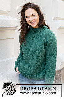 Green Hill Sweater / DROPS 244-7 - Sweter na drutach, przerabiany od góry do dołu z włóczki DROPS Air. Z reglanowymi rękawami i podwójnym wykończeniem dekoltu. Od S do XXXL.