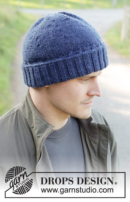 Erikstad Hat / DROPS 246-29 - Knitted hat for men in DROPS Alaska. The piece is worked bottom up in stocking stitch with a ribbing edge. Size S – XL.