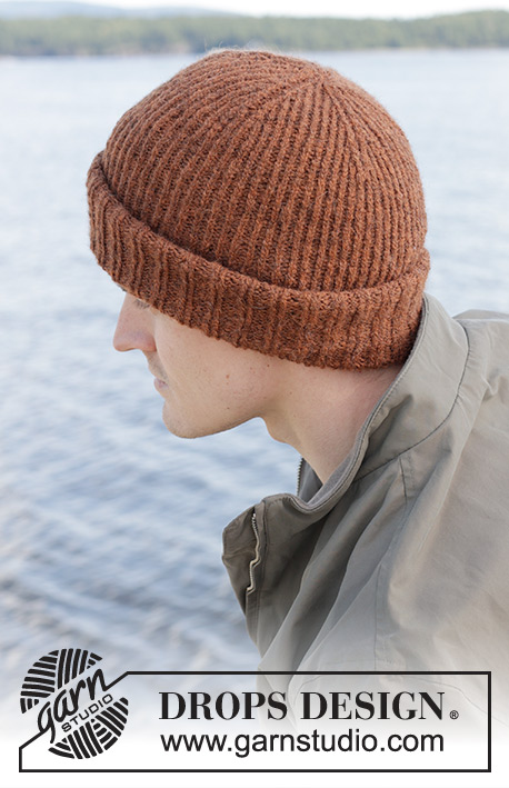 Lerdalen Hat / DROPS 246-30 - Bonnet tricoté pour homme, en côtes, en DROPS Sky.