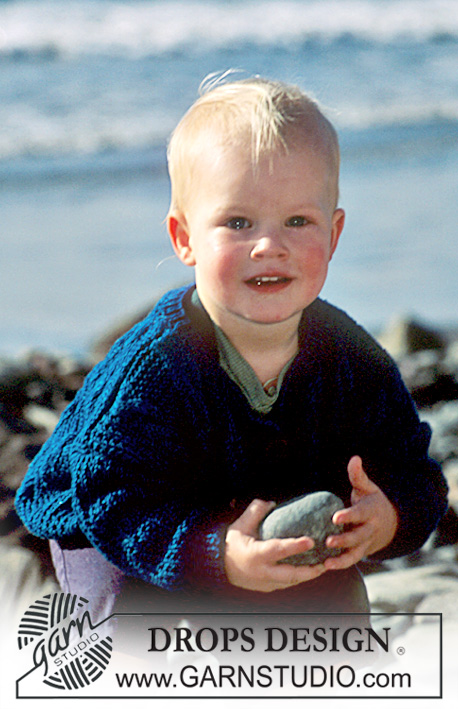 Future Mariner / DROPS 41-20 - Lapsen, naisen ja miehen merihenkinen DROPS palmikkojakku ”Muskat Soft” -langasta.