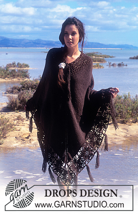 Moondance / DROPS 64-23 - DROPS Poncho in Ull-Bouclé with crocheted flower squares and fringes
