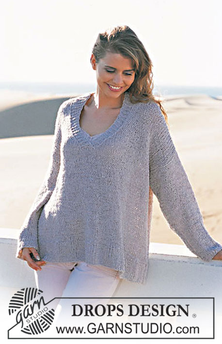 DROPS 90-14 - DROPS Pullover in Passion with V-neck.