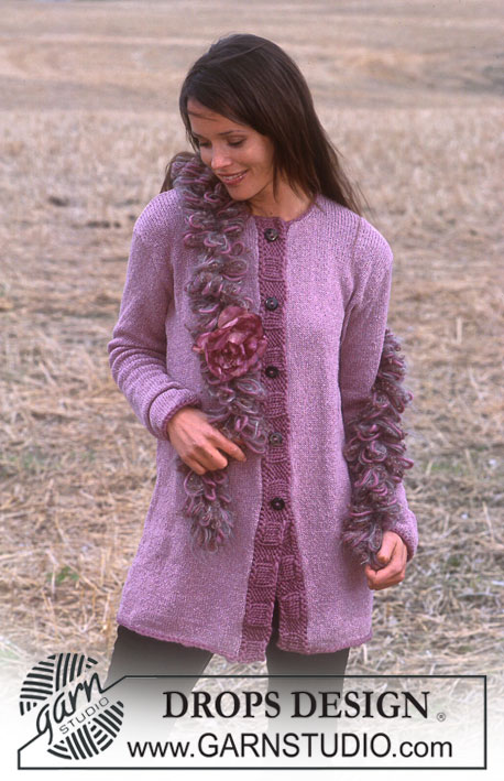 DROPS 92-13 - Długi sweter na drutach, z włóczki Drops Silke Tweed