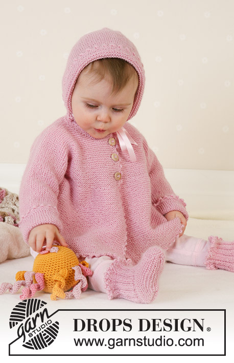 Josie / DROPS Baby 14-7 - Gebreid vest met aangebreide mouwen, mutsje en sokken in ribbelsteek in DROPS Alpaca. Maten voor baby en kinderen, 1 maand tot 4 jaar.
