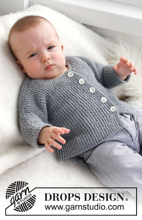 Grey Gosling / DROPS Baby 21-39 - Veste au tricot pour bébé et enfant, tricotée dans le sens de la longueur, avec 2 DROPS Alpaca