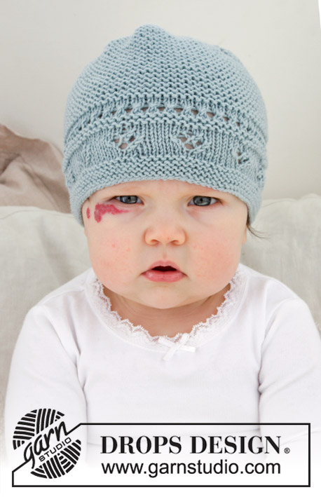Odeta Hat / DROPS Baby 31-2 - Gebreide babymuts met kantpatroon en ribbelsteek. Maten  prematuur – 4 jaar. Het werk wordt gebreid in DROPS BabyMerino.