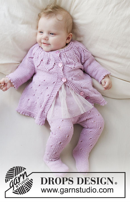 Pink Petals / DROPS Baby 33-13 - Casaco e collants tricotados para bebé em DROPS BabyMerino. O casaco tricota-se de cima para baixo com ponto de folhas, encaixe arredondado e forma trapézio. Os collants tricotam-se de cima para baixo com ponto rendado. 
Tamanhos: prematuro - 2 anos.