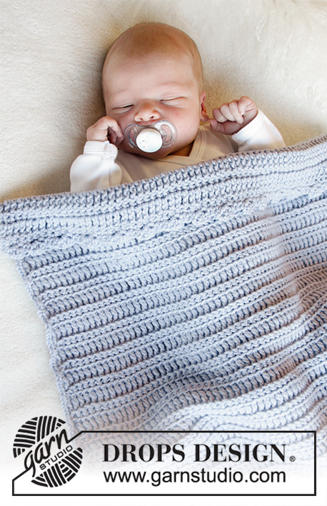First Year / DROPS Baby 33-37 - Gehaakte deken voor baby met dubbele stokjes en vasten. Het werk wordt gehaakt in DROPS Merino Extra Fine. Thema: babydeken