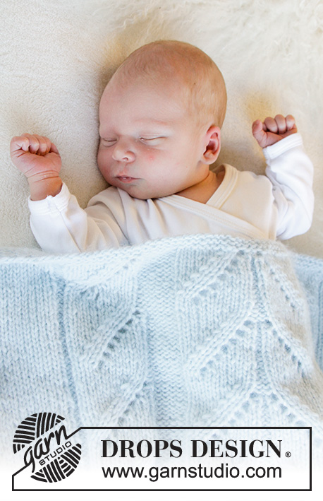 Take Cover / DROPS Baby 33-38 - Manta de punto para bebés con patrón de calados, en DROPS Air. Tema: Manta para bebé