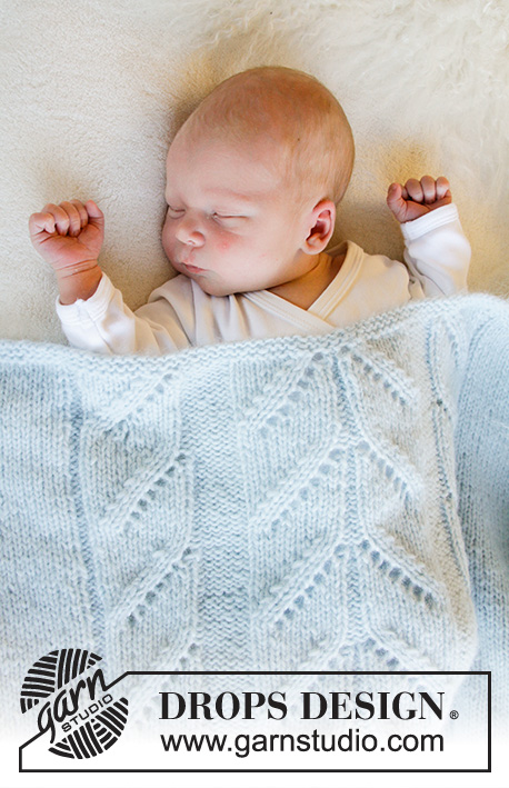 Take Cover / DROPS Baby 33-38 - Knitted blanket for babies, with lace pattern, in DROPS Air. Theme: Baby blanket