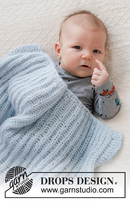 Bonne Nuit / DROPS Baby 36-9 - Vauvan neulottu peitto DROPS Air-langasta. Työssä on täyspatenttineuletta. Teema: Vauvanpeitto