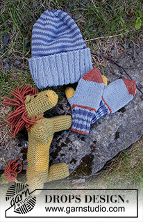 Fun Outside Set / DROPS Baby & Children 38-16 - Knitted hat and mittens for baby and kids in DROPS Merino Extra Fine with stripes.
Size 12 month - 12 years