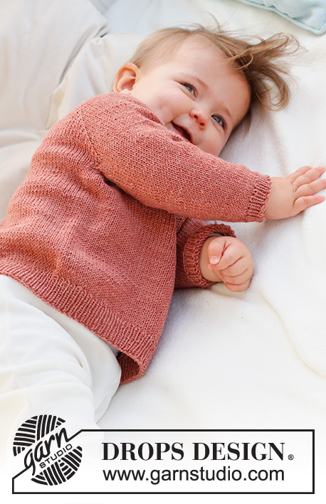 Rosy Cheeks Sweater / DROPS Baby 42-3 - Pull tricoté de haut en bas pour bébé et enfant avec emmanchures raglan, en DROPS Safran. Du 0 au 4 ans.