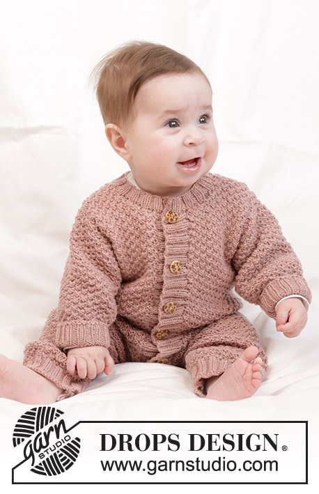 Lili Rose / DROPS Baby 45-5 - Strikket heldress til baby i DROPS BabyMerino. Arbeidet strikkes ovenfra og ned med perlestrikk. Størrelse 0 – 4 år