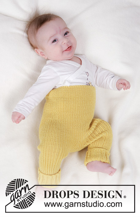 Ready to Stroll / DROPS Baby 45-6 - Knitted pants for baby in DROPS BabyMerino. Piece knitted top down in rib. Size 0 to 4 years