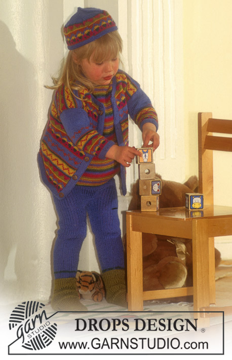DROPS Baby 5-12 - Vest, trui, broek, muts en sokken van Camelia. 