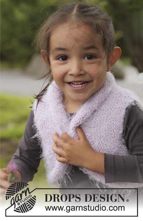 Pixie / DROPS Children 22-19 - Small knitted DROPS bolero in ”Symphony”. 
Size 3 - 12 years. 
