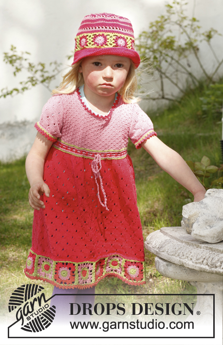 Sweet berry dress / DROPS Children 23-49 - Gestricktes Kleid mit kurzen Ärmeln und gehäkelten Quadraten (Granny Squares) in DROPS Safran für Kinder. Größe 3 bis 12 Jahre.