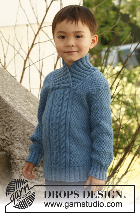 Mr. Darcy / DROPS Children 23-9 - Knitted jumper with cables, textured pattern and shawl collar in DROPS Merino Extra Fine. Size children 3 to 12 years.