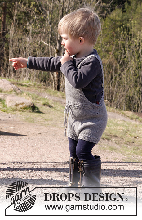 The Little Lumberjack / DROPS Children 27-11 - Strikket shorts med seler i DROPS Cotton Merino til baby i størrelse 1 - 24 måneder