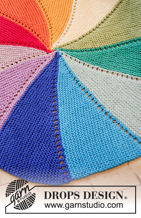 Colour Wheel Carpet / DROPS Children 35-5 - Tapete tricotado com 3 fios DROPS Paris, com riscas, ponto jarreteira e carreiras encurtadas.