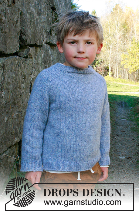 Outdoor Adventure / DROPS Children 40-19 - Pull enfant tricoté de haut en bas, avec manches marteau, en DROPS Air. Du 3 au 14 ans.