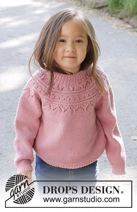 Running Circles Sweater / DROPS Children 47-8 - Strikket bluse til børn i DROPS Merino Extra Fine. Arbejdet strikkes oppefra og ned med rundt bærestykke, hulmønster og dobbelt halskant. Størrelse 2 - 12 år.