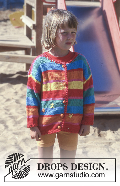 Beach Star / DROPS Children 8-1 - Cardigan in Paris with stripes and crocheted borders.