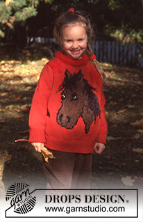 Pony Tales / DROPS Children 9-11 - Strikket bluse i DROPS Karisma Superwash med hestemotiv i DROPS Alpaca Boucle & Brushed Alpaca Silk. 
