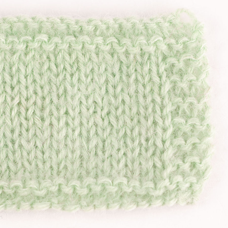 Yarn combinations knitted swatches alpaca9030-kidsilk47