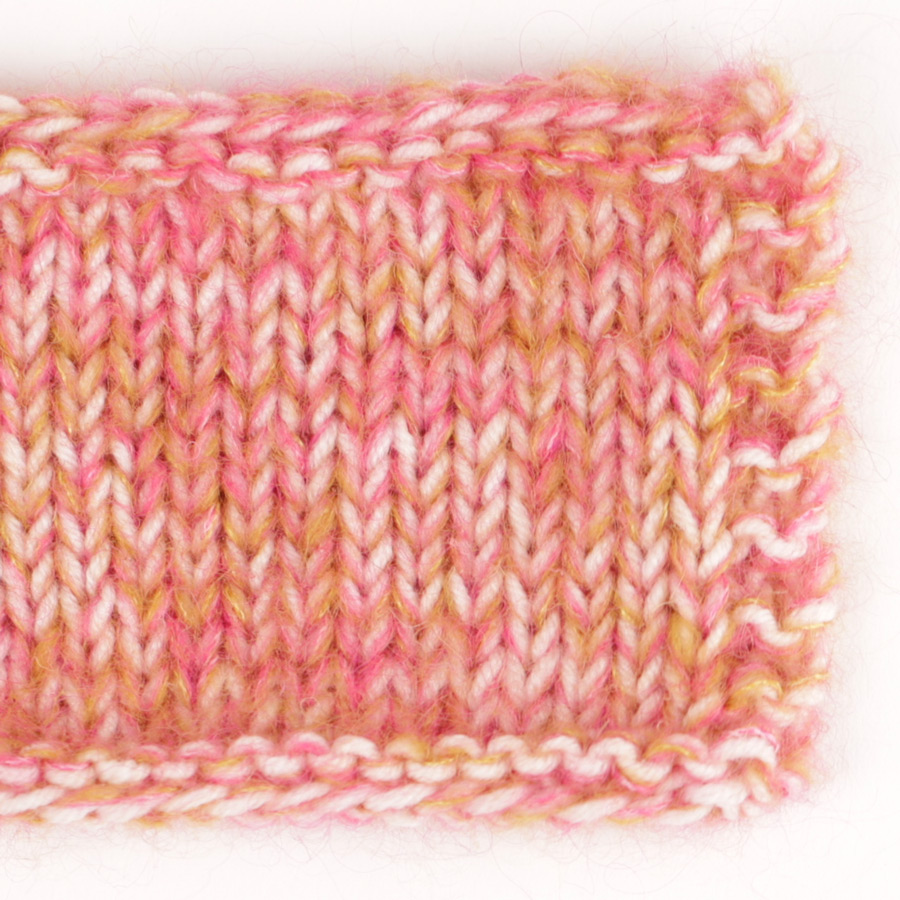Yarn combinations knitted swatches babymerino44-kidsilk13-30