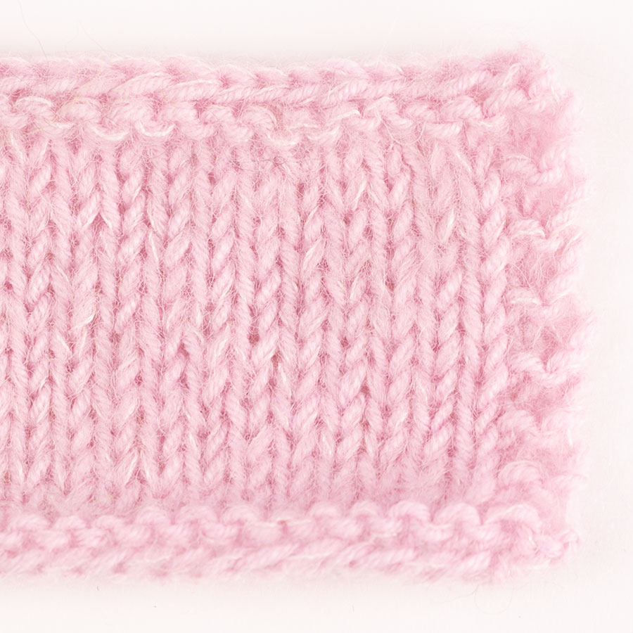 Yarn combinations knitted swatches babymerino54-kidsilk03
