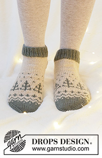 Free patterns - Weihnachtliche Socken & Hausschuhe / DROPS Extra 0-1558