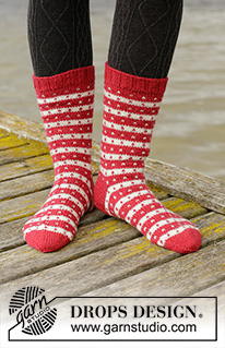 Free patterns - Weihnachtliche Socken & Hausschuhe / DROPS 203-26