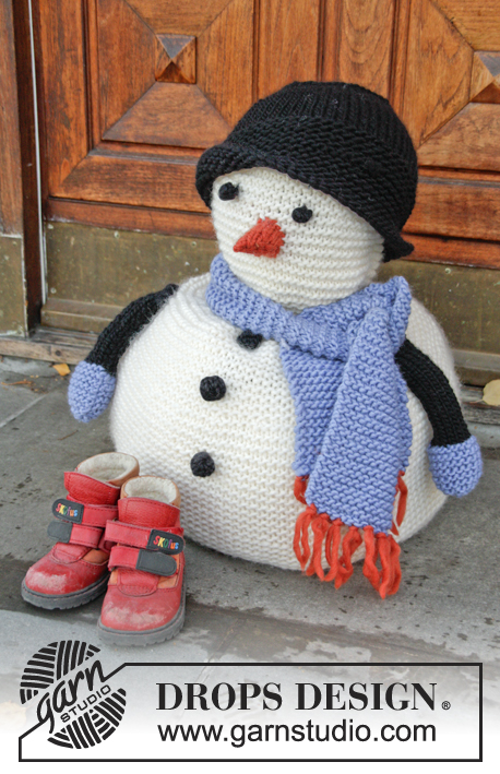 Frank / DROPS Extra 0-1056 - DROPS Christmas: Knitted DROPS snowman with scarf and hat in Snow.