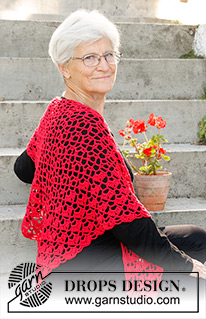 Christmas Charm / DROPS Extra 0-1333 - Crochet shawl for Christmas with lace pattern and fans in DROPS Cotton Merino.