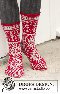 Christmas Raffle Socks / DROPS Extra 0-1335 - Stickade sockor till jul med färgmönster i DROPS Fabel.
Stl 35-43.
