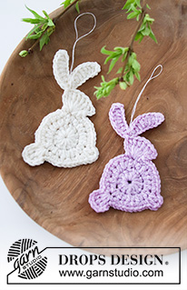 Hoppity Hop / DROPS Extra 0-1453 - Crocheted Easter Bunny in DROPS Merino Extra Fine. 
Theme: Easter.