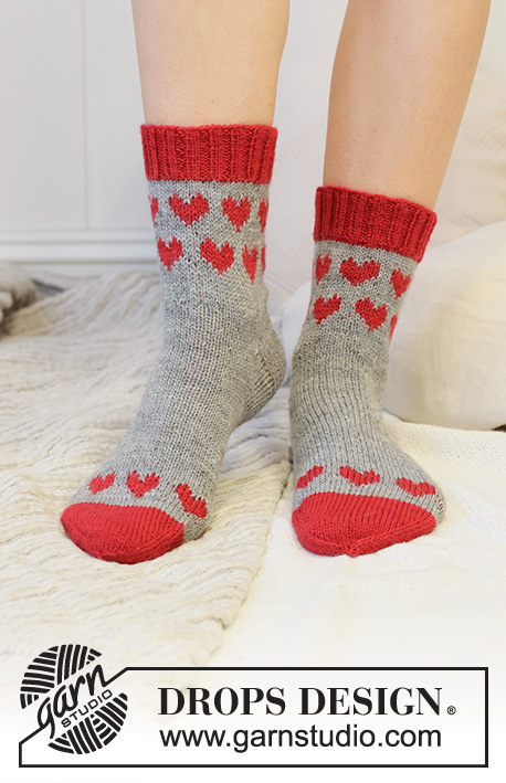 Heart Parade / DROPS Extra 0-1567 - Knitted socks, with hearts, in DROPS Fabel. Sizes 35-43 = US 4 1/2 – 12 1/2. Theme: Valentine.