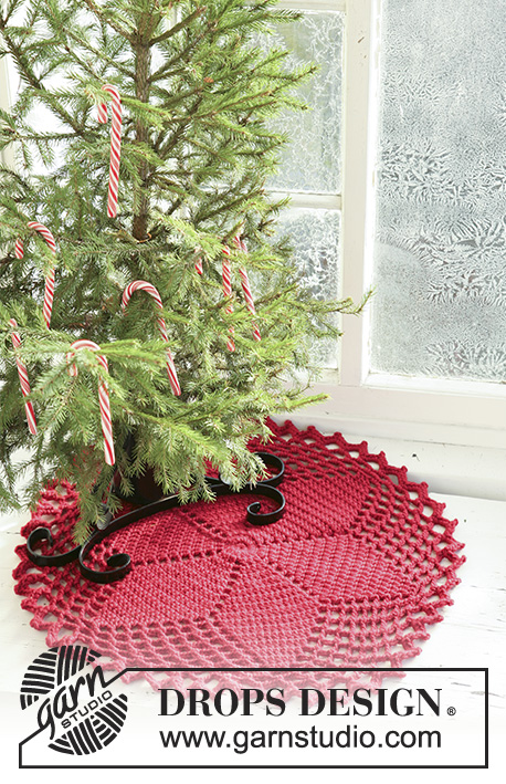 Red Star / DROPS Extra 0-526 - Crochet Christmas rug with star pattern in DROPS Snow. Theme Christmas.