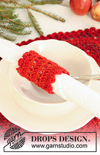 Dining Elegance / DROPS Extra 0-728 - Crochet table mat and serviette ring in DROPS Delight and DROPS Alpaca. Theme: Christmas