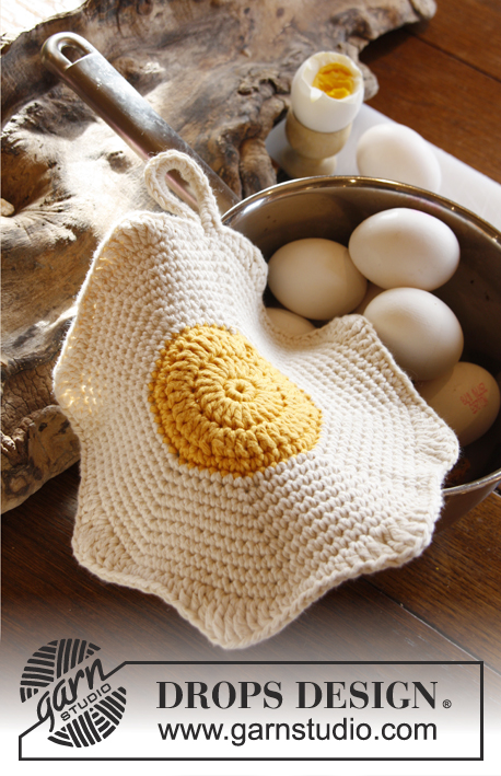 Sunny Side Up / DROPS Extra 0-911 - DROPS Easter: Crochet DROPS fried egg pot holder in ”Paris”.