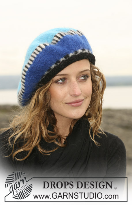 Bleu des Basques / DROPS 108-31 - Knitted DROPS beret with pattern in 3 threads ”Alpaca”.