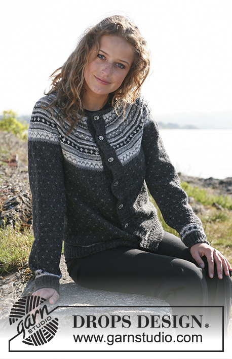 Merle / DROPS 110-4 - Knitted DROPS jacket in ”Alpaca” with round yoke in multi coloured pattern. 
Size S - XXXL.