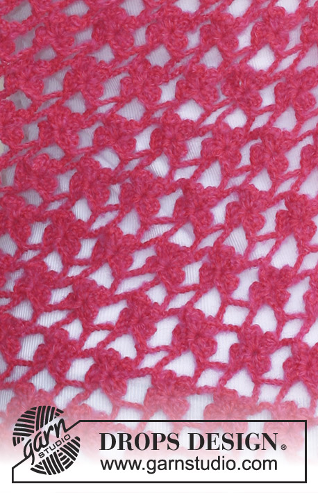 Granada / DROPS 113-26 - Crochet DROPS shawl with intricate flower pattern in ”Alpaca” or #BabyAlpaca Silk and ”Vivaldi”.