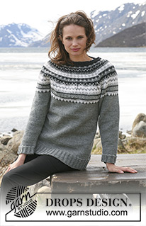 Cold Steel / DROPS 116-43 - Sweter na drutach z zaokrąglonym karczkiem i wielokolorowym żakardem z włóczki DROPS Karisma. Od S do XXXL.
