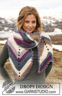 North & South / DROPS 117-16 - Crochet DROPS scarf with STRIPES in ”Snow”.