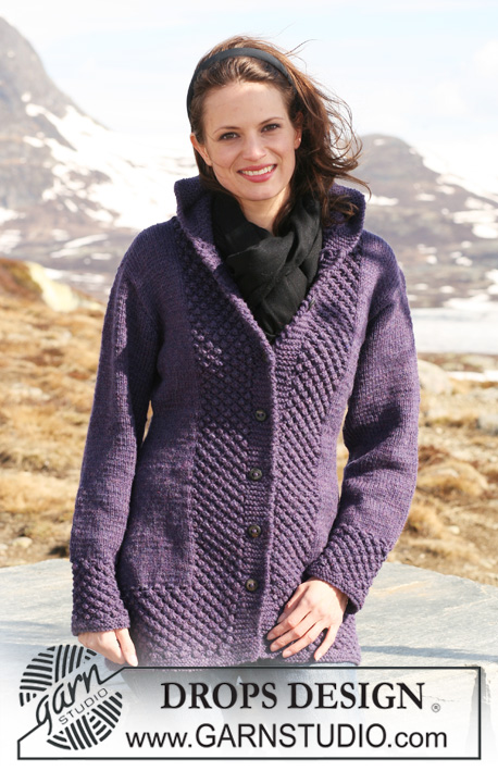 Hooded Blackberry Jacket / DROPS 117-38 - Knitted DROPS jacket with hood and berry pattern in “Alaska”. Size S-XXXL.
